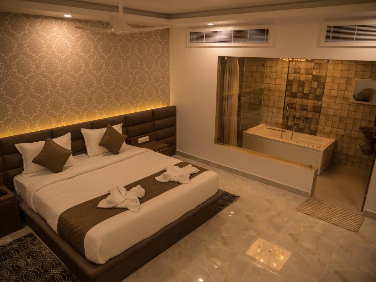 Hotel Blue Waves Jangli Ghāt Zewnętrze zdjęcie